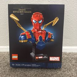 Lego Iron Spider Man Bust. #76326
