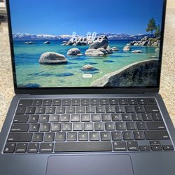 Apple MacBook Air 13” M3 2024 16GB RAM 256 GB Laptop 