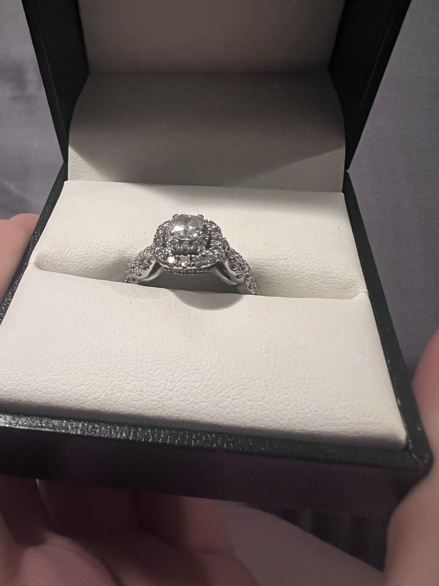 Engagement/wedding Band Set