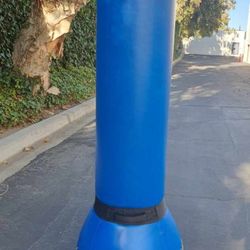 Bouncing  Punching /Kicking  Heavy Bag 