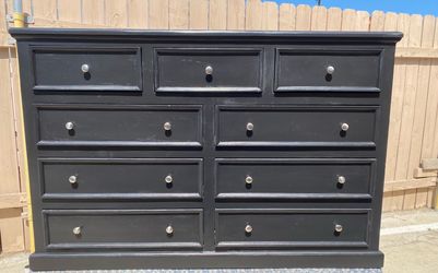 Dresser solid wood