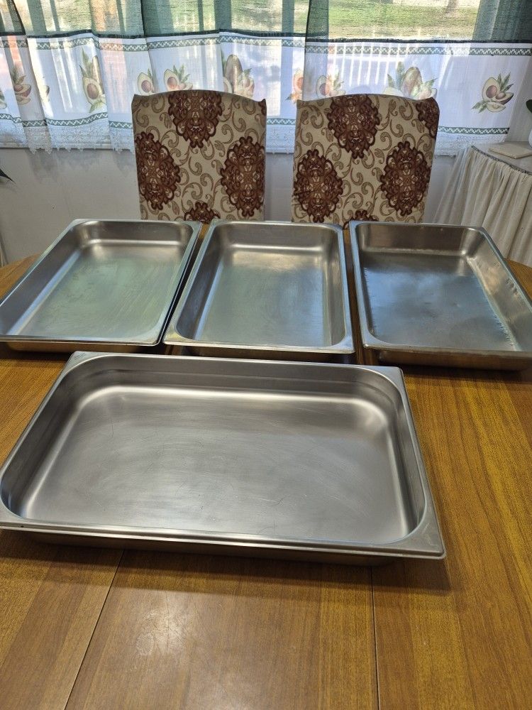 Charolas Para El Pabo $8 Each