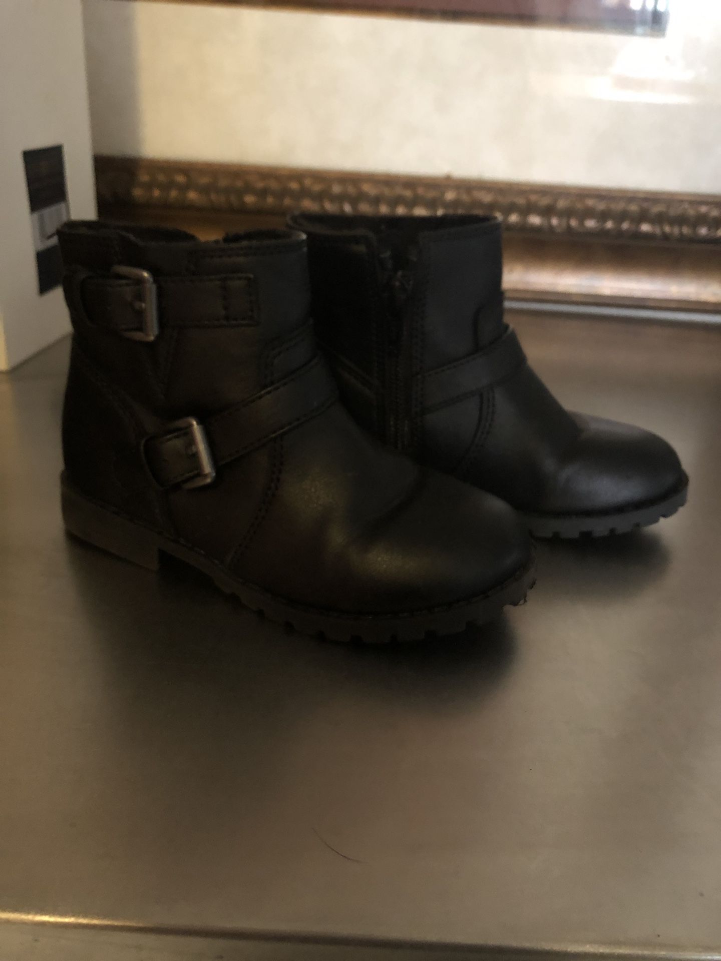 Black toddler boots