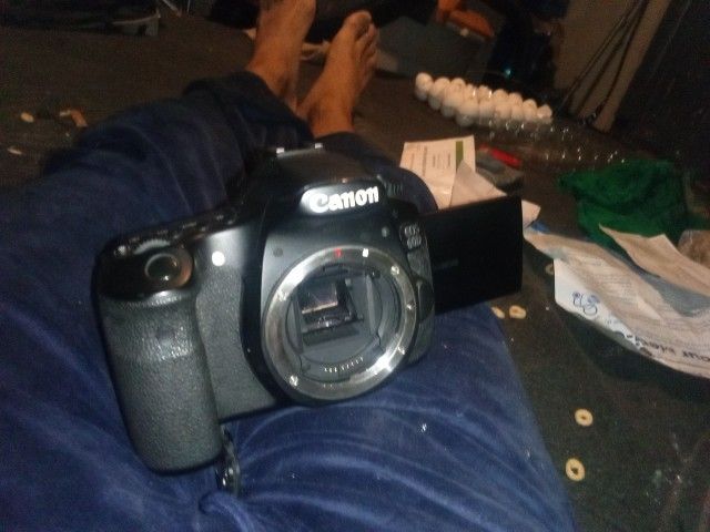 EOS 25 Canon camera Body$¢$$$$$¢$$$$