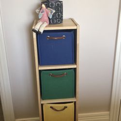 Wooden Storage Unit With 4 Fabric Baskets 