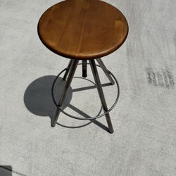3 Beautiful Stools Adjustable Height 