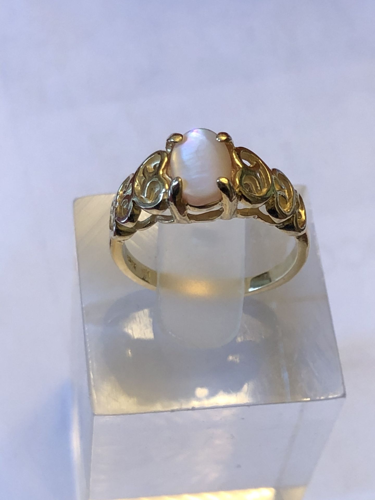 10k opal gold ring ,2.21grams, size 4.5,please look at all pictures for more details
