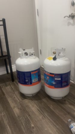 2 FULL Flame King 30lb Propane Tanks 03/26 w/ Gauge & OPD Valve