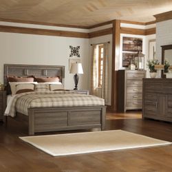 Queen Bedroom Set