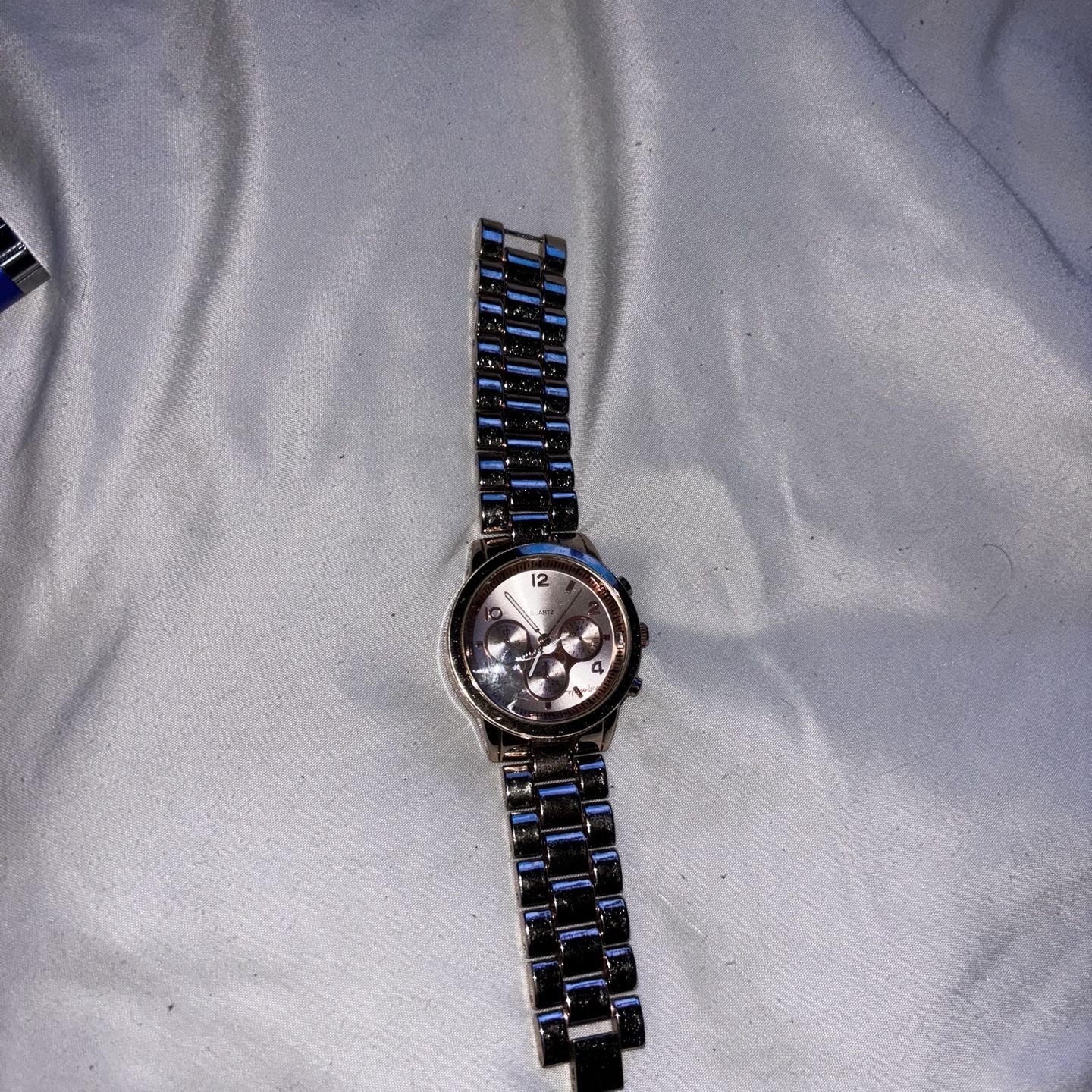 Aeropostale TTCCCH1 Rose Gold Tone Quartz Women s Watch Sz. 6 1 4 New Battery for Sale in Queens NY OfferUp