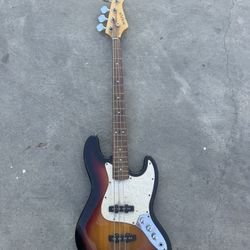 Mirage Guitar Bass
