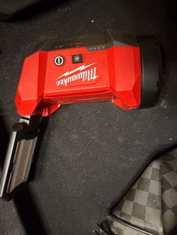 Milwaukee Flood Light