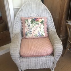 Vintage White Wicker High Back Chair