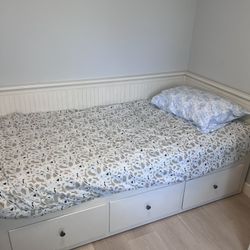 White IKEA Daybed