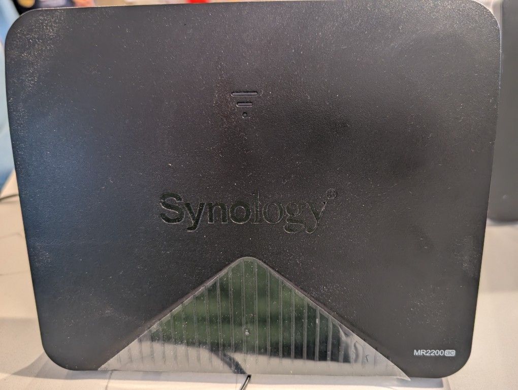 Synology MR2200ac Mesh Wi-Fi Router