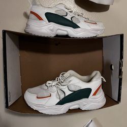 size 10 running shoes