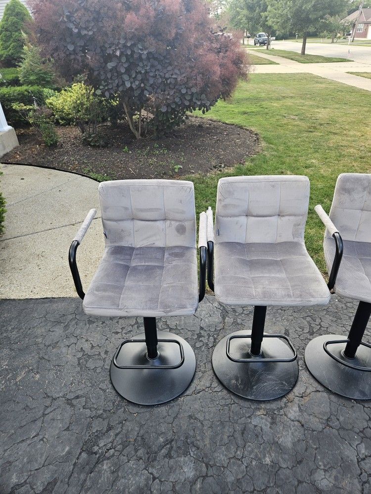 3 Pair Bar Stools