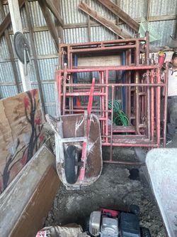 Tools/material/brick/wood