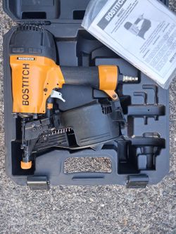 Bostich N66C 1.25to2.5in Coil Siding Nailer Excellent Condition. Pick up fremont Sea. No low ball offers please. No trades. Many other tools for sale.