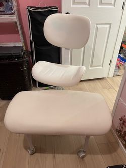 Crisscross Chair for Desk