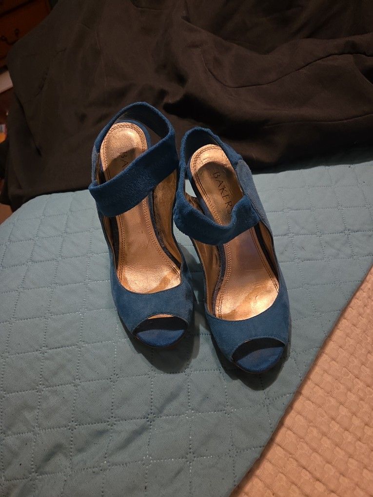 4 In Heels Turquoise And Color