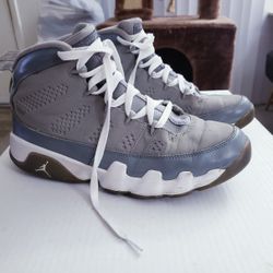 Cool Grey Jordan 9's Sz 10