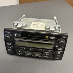 2005 Toyota Camry radio