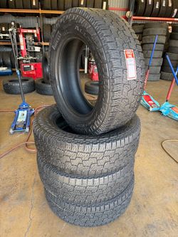 275/65R20 PIRELLI SCORPION A/T full tires set