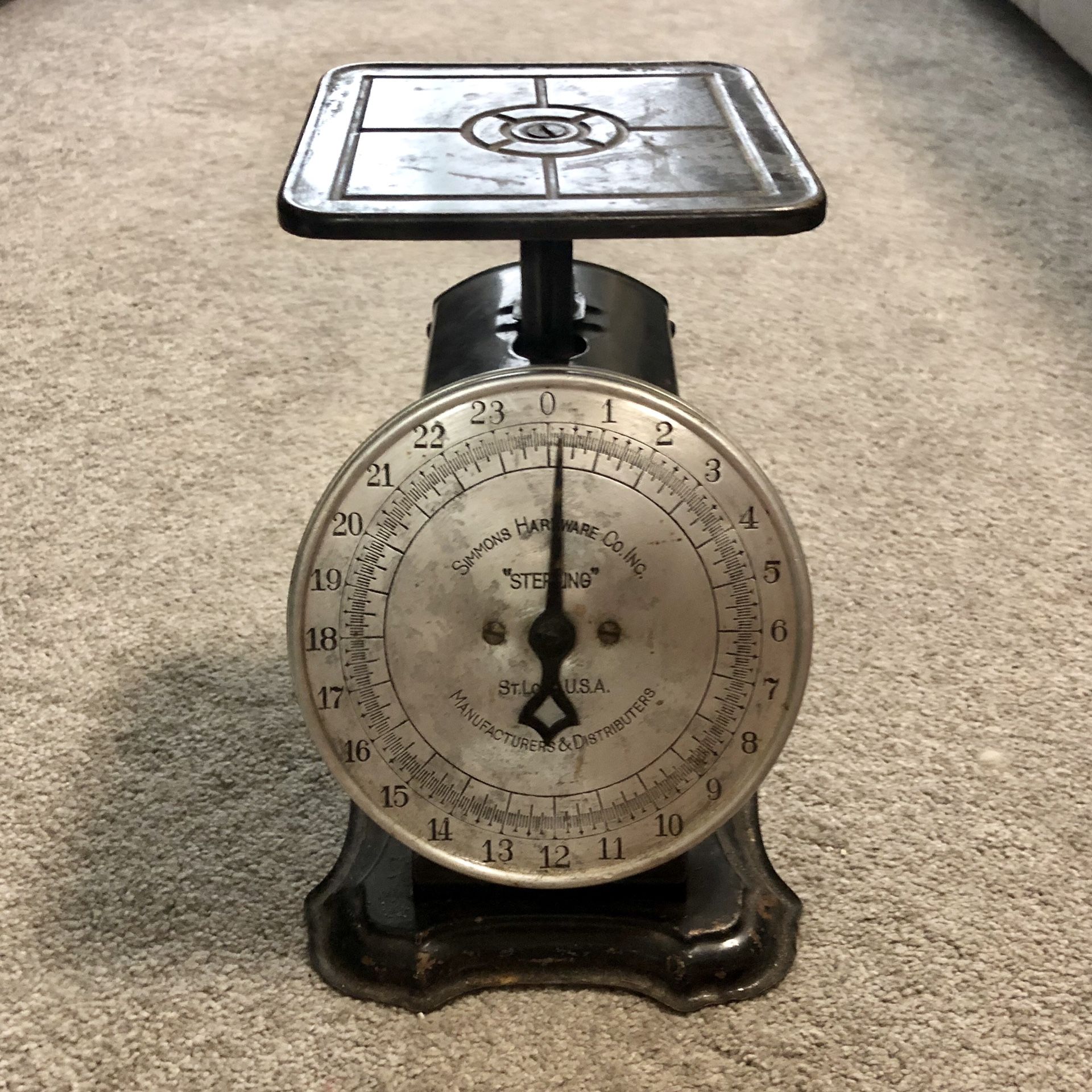 Simmons Hardware Co Sterling scale