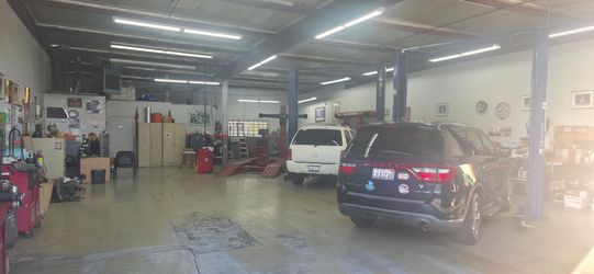 🚗 FREE BRAKE INSPECTION 🚗