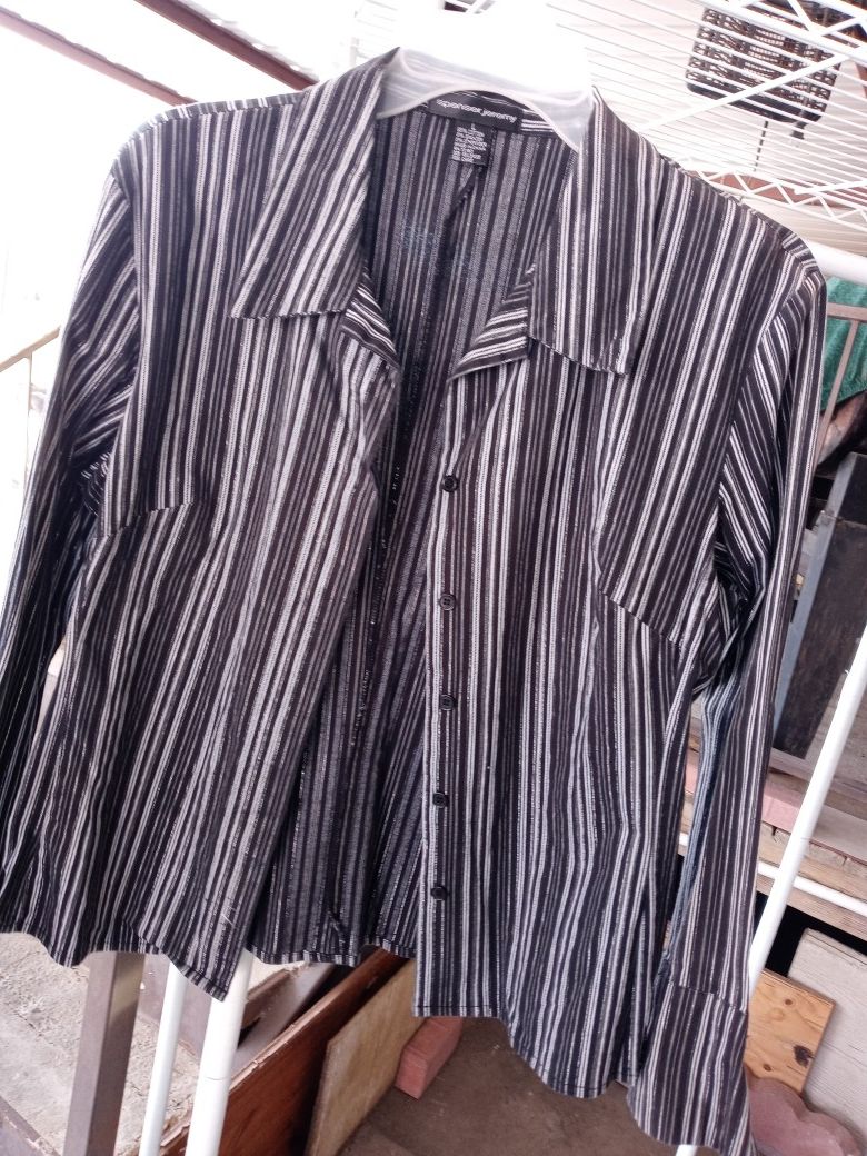 🙂❗Bonita blusa de mujer, usada, negra, talla L❗