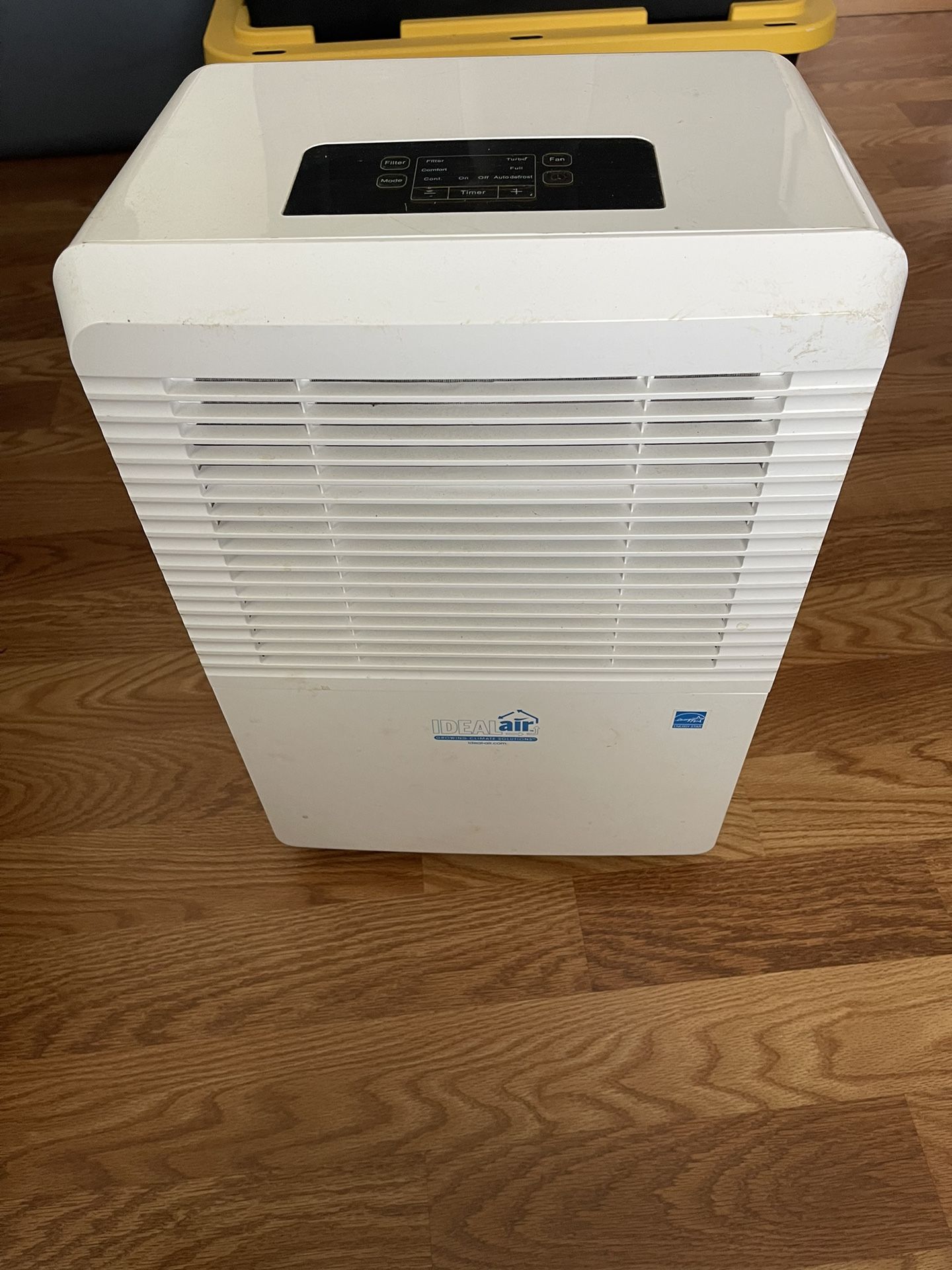 Dehumidifier 