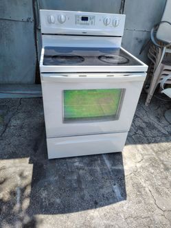 Whirlpool Stove white color glass top