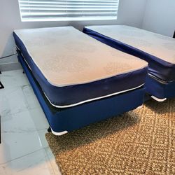 NEW TWIN-SIZE MATTRESS AND BOX SPRING 🆕️