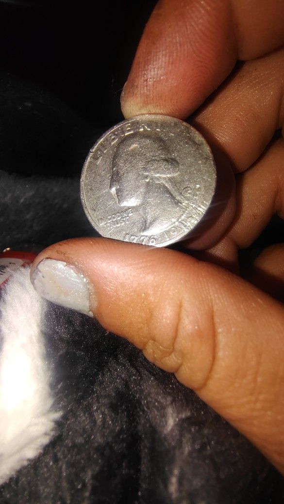 Bicentennial Quarter no Mint Mark Error Flat Rim Struck Through