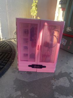 Barbie Toy Closet