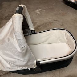 Uppababy Vista White Bassinet Attachment 