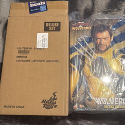 Wolverine hot toys deluxe set