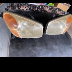 RAV4 Headlights 2005 2004 2nd Gen