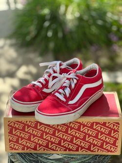 Vans Old Skool tennis shoes