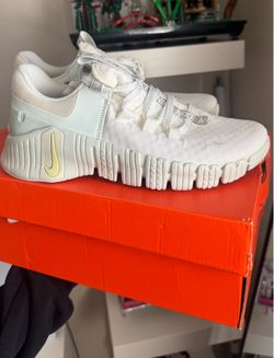 W NIKE FREE METCON 5 PRM