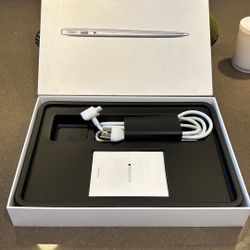 Mac Book Air 13 Inch 8gb