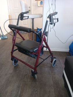 WALKER WITH BRAKES AN CHAIR