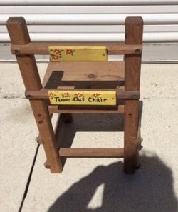 Vintage wood kid’s chair