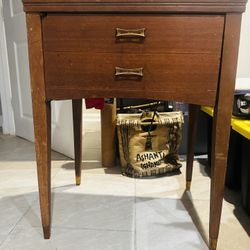 🧵 Vintage Kenmore Sewing Machine with Wood Cabinet Table – Works Great!