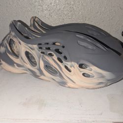 Yeezy Foam Runner MXT Moon Grey 