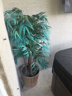 7 foot faux plant
