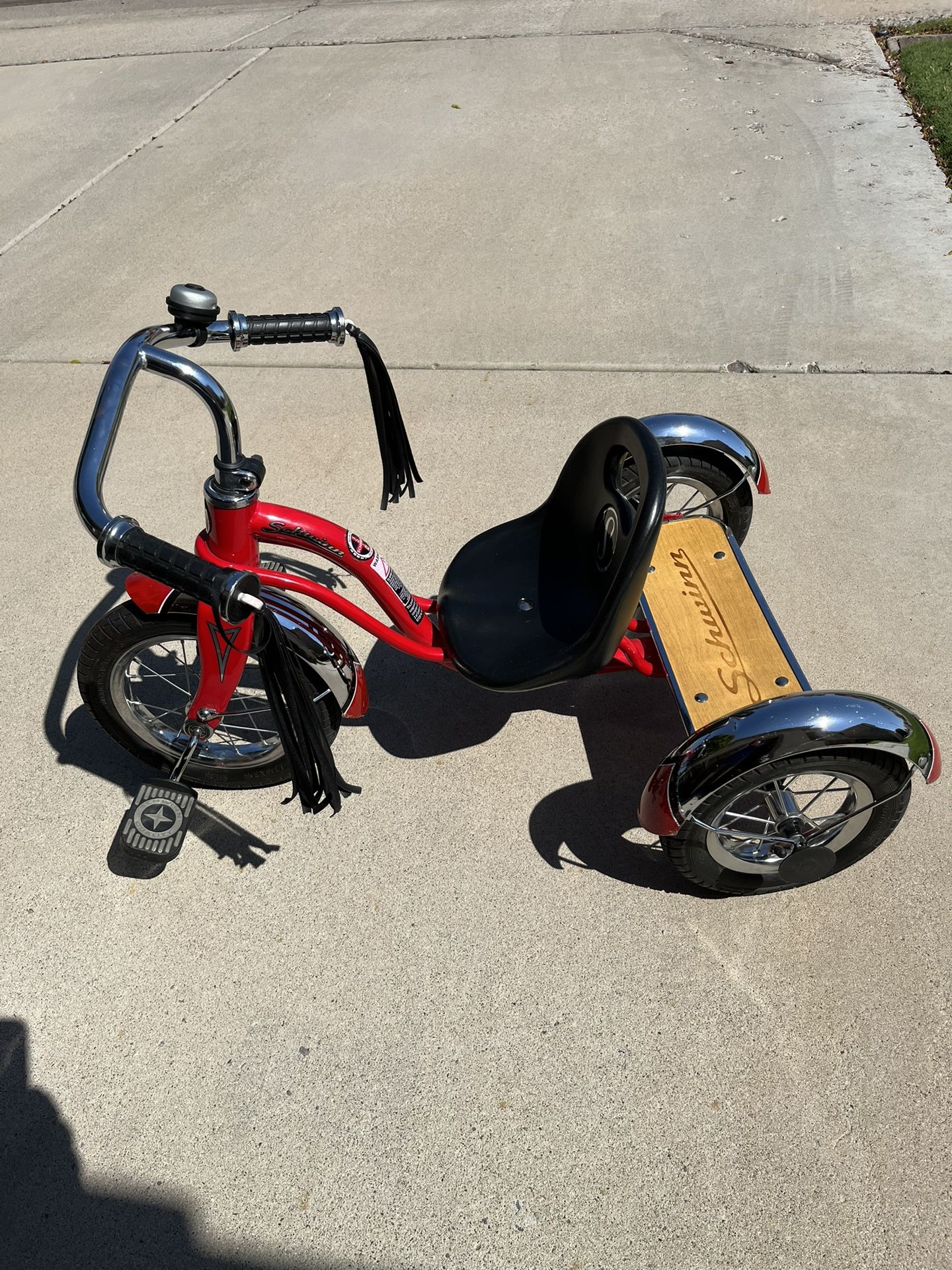 Roadster Bike Schwinn Roadster Kid's Tricycle Schwinn 12