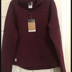 The North Face  Sweater. M   New 