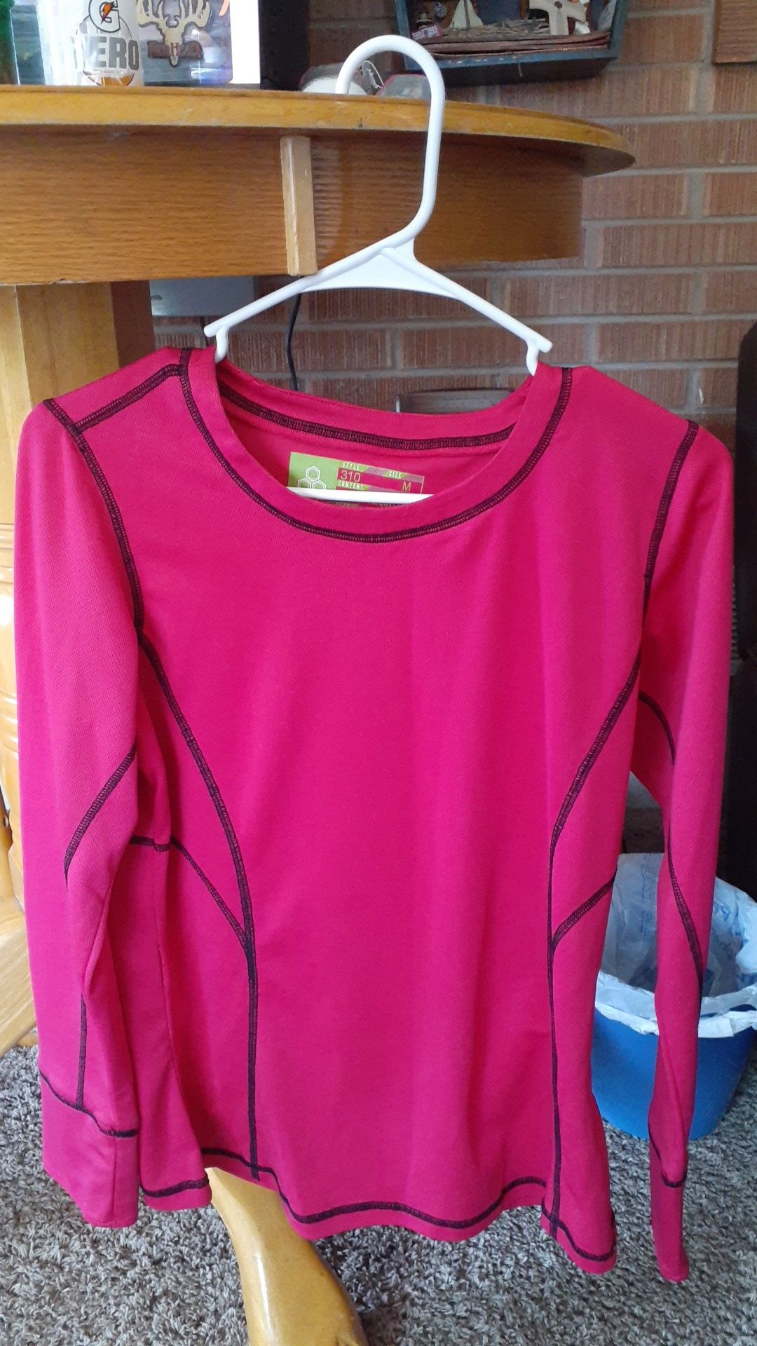 Antidote 310 100% polyester Workout TOP Size Medium